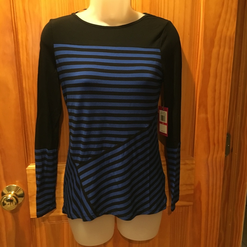 Vince Camuto Top
